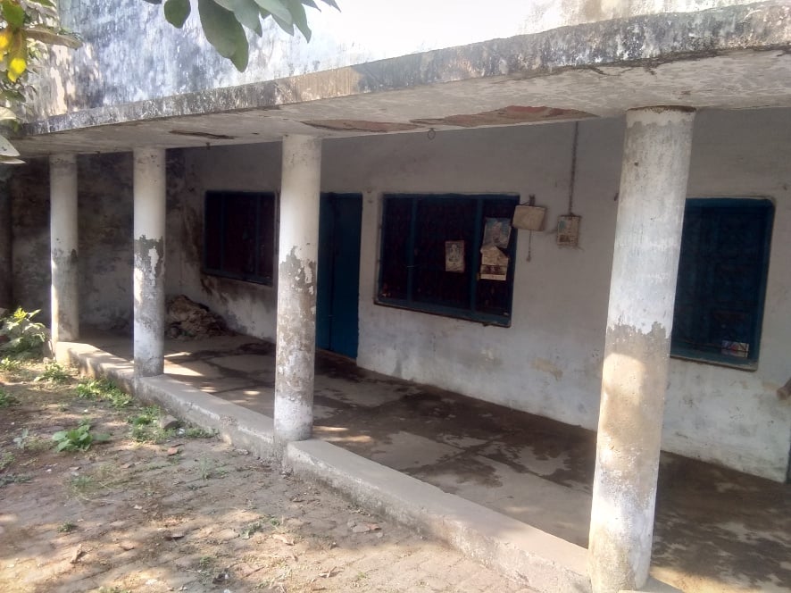 जलालाबाद का खस्ताहाल कंबल कारखाना भवन।