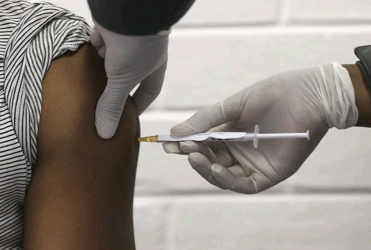 Coronavirus Vaccination In India Citizens Of The Country Can Now Get Vaccinated All Day At Their Convenience - Coronavirus Vaccine: अब दिन हो या रात कभी भी लगवा सकेंगे कोरोना की वैक्सीन,