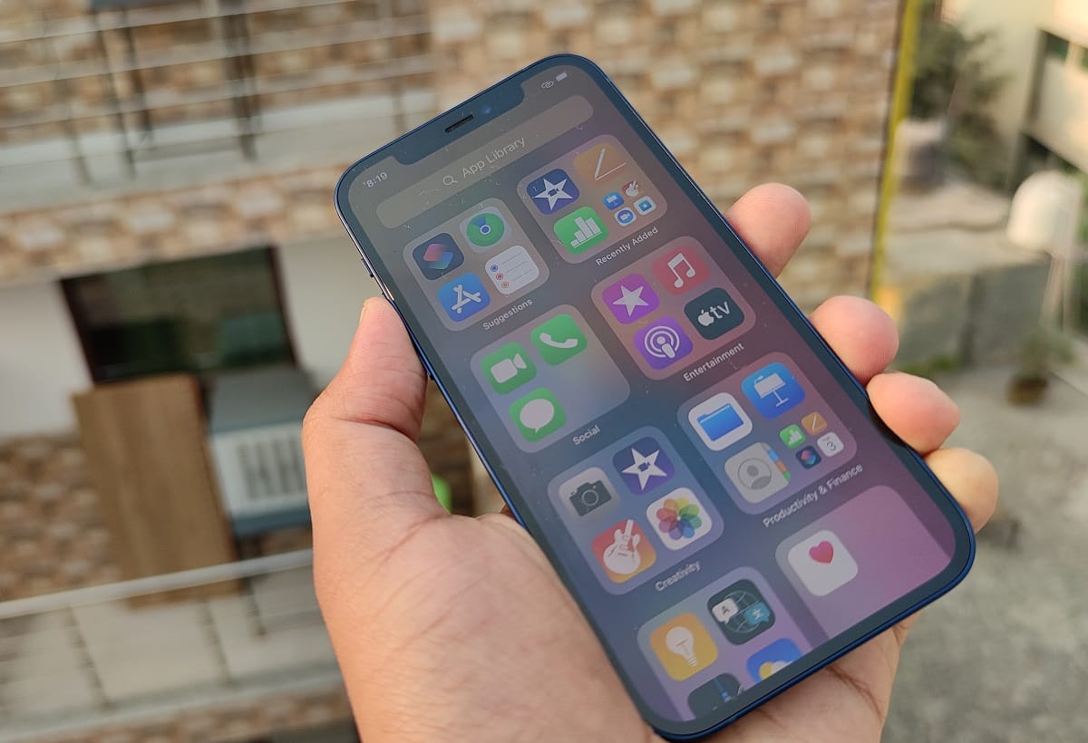 iPhone 12 Review: नए आईफोन में अपग्रेड करना कितना सही?