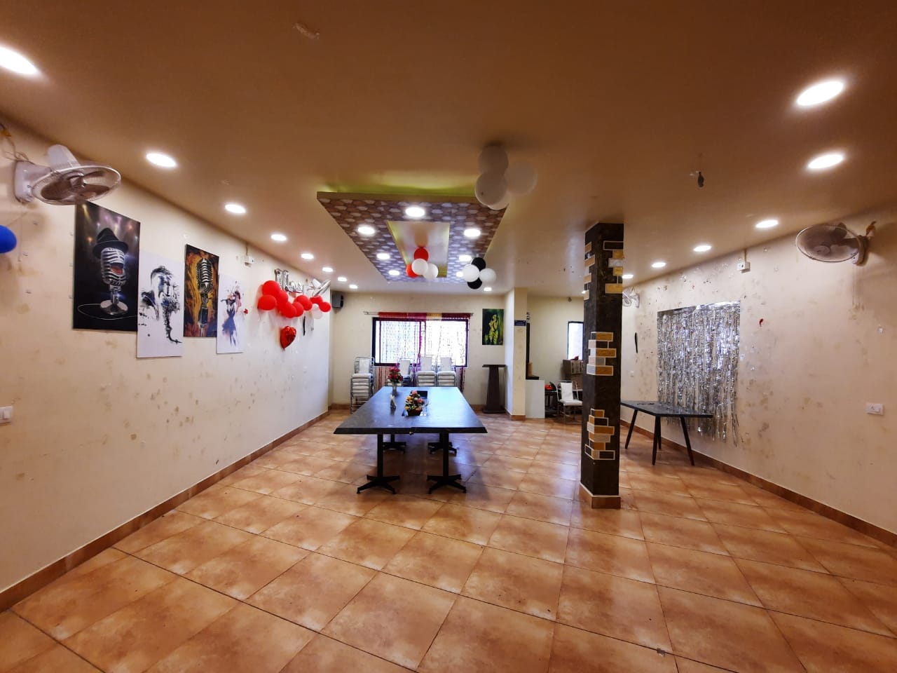 नववर्ष को लेकर होटलों में हो रही तैयारियां नववर्ष को लेकर होटलों में हो रही तैयारियां