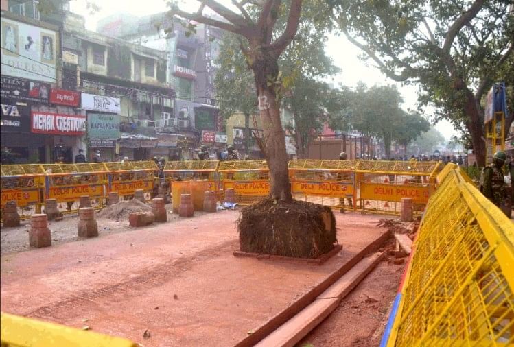 चांदनी चौक में हनुमान मंदिर तोड़े जाने के बाद की गई कड़ी सुरक्षा व्यवस्था