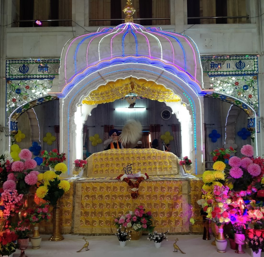 काशीपुर गुरूद्वारे में गुरुगोविंद सिंह के प्रकाश पर्व पर सजा दीवान। काशीपुर गुरूद्वारे में गुरुगोविंद सिंह के प्रकाश पर्व पर सजा दीवान।