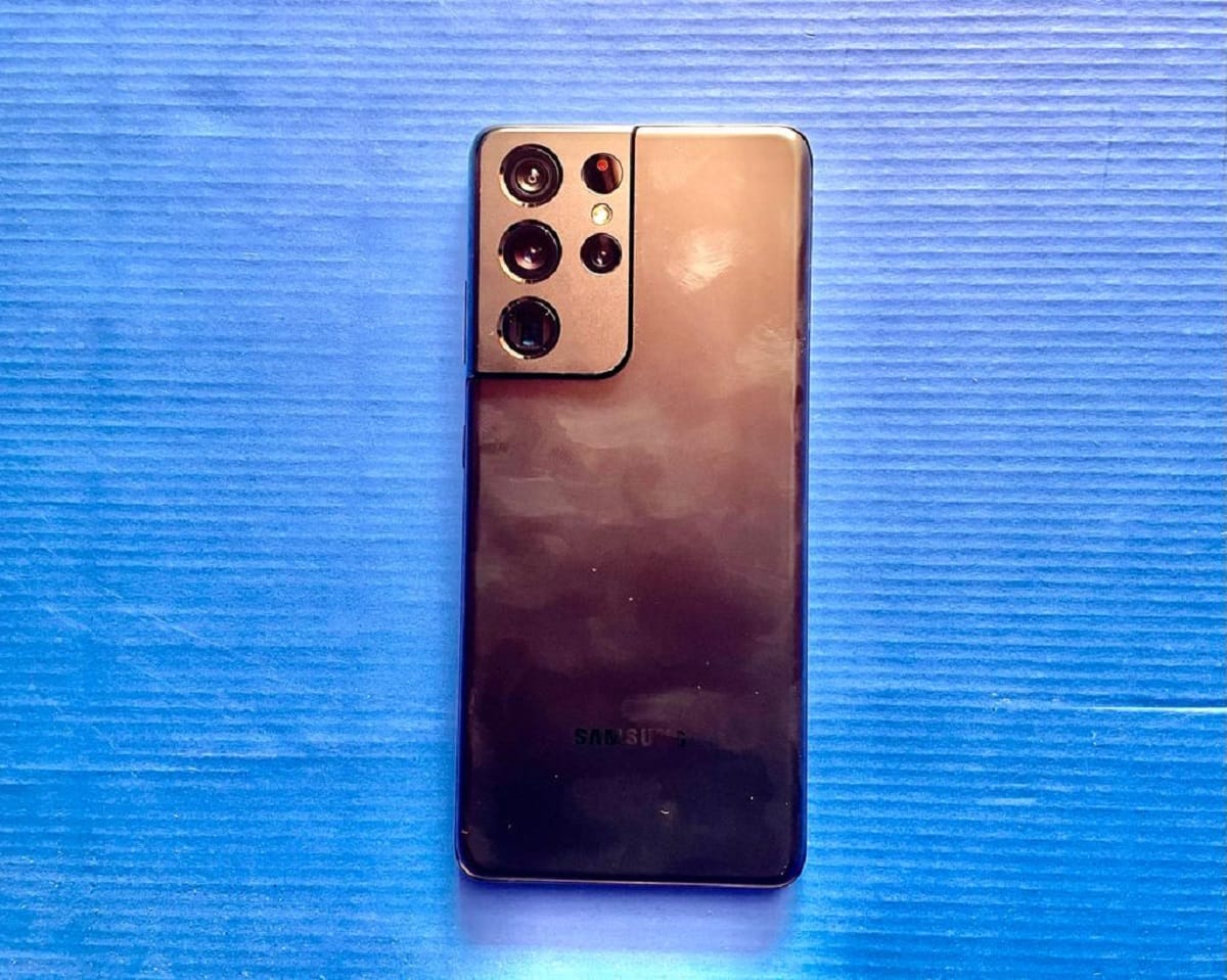 Samsung Galaxy S21 Ultra: पहली नजर में कैसा है सैमसंग का सबसे महंगा एस सीरीज का 5G स्मार्टफोन