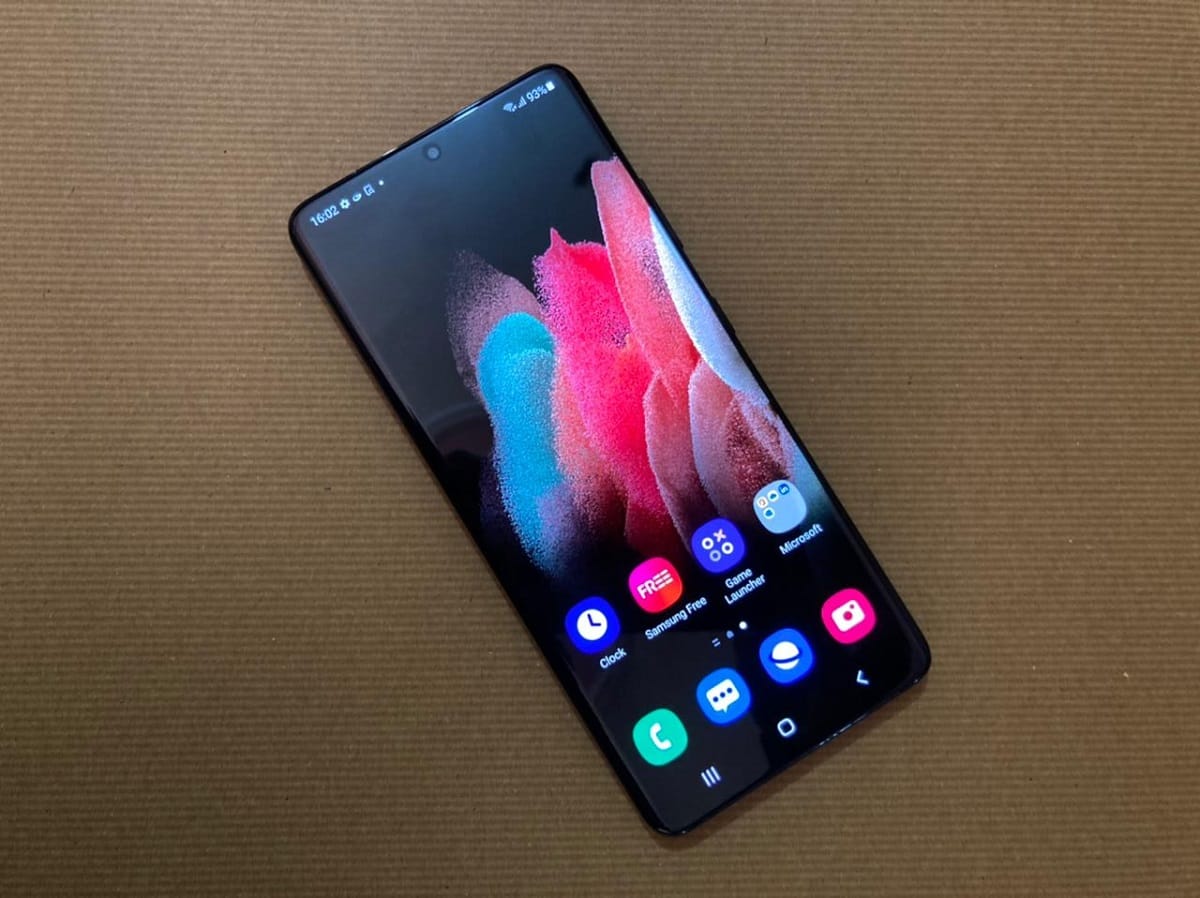 Samsung Galaxy S21 Ultra: पहली नजर में कैसा है सैमसंग का सबसे महंगा एस सीरीज का 5G स्मार्टफोन