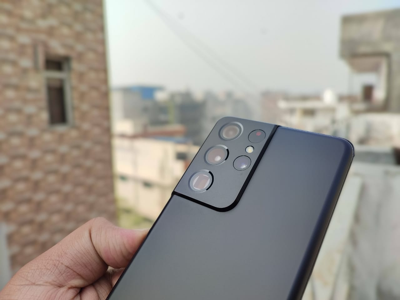 Samsung Galaxy S21 Ultra: पहली नजर में कैसा है सैमसंग का सबसे महंगा एस सीरीज का 5G स्मार्टफोन