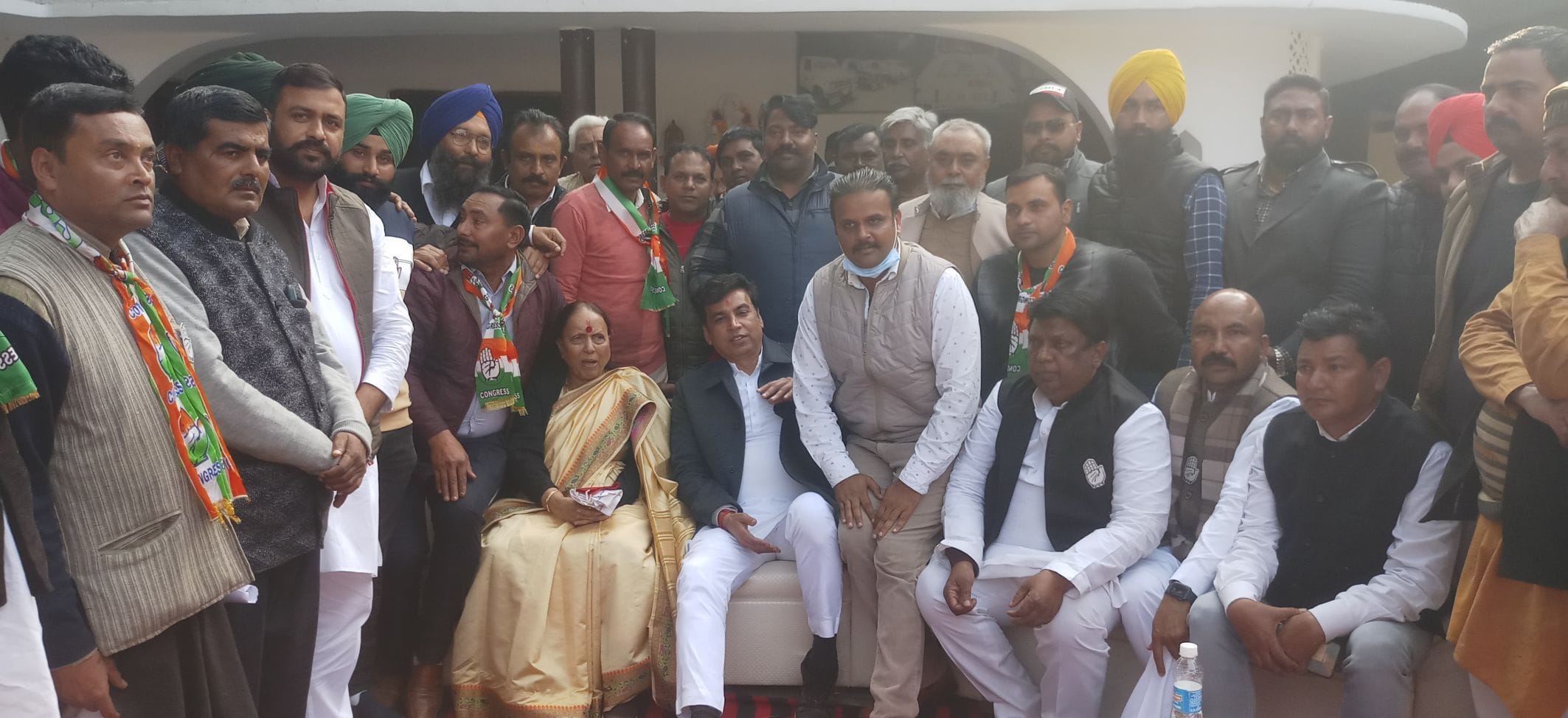 सितारगंज में पत्रकारों से वार्ता करते कांग्रेस प्रदेश प्रभारी देवेंद्र यादव व नेता प्रतिपक्ष ड? सितारगंज में पत्रकारों से वार्ता करते कांग्रेस प्रदेश प्रभारी देवेंद्र यादव व नेता प्रतिपक्ष ड?