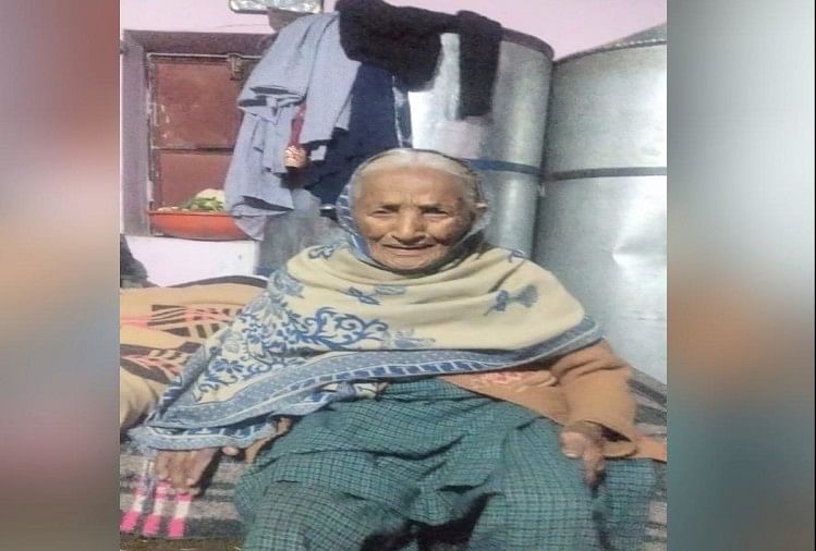 हिमाचल में दुनिया की सबसे बुजुर्ग महिला, आधारकार्ड में उम्र 130 साल