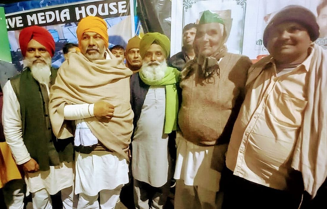 जसपुर गाजीपुर दिल्ली बार्डर पर किसानों के प्रतिनिधिमंडल के साथ यूनियन के राष्ट्रीय प्रवक्ता रा?
