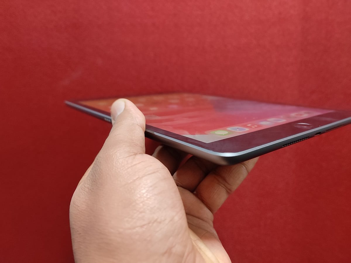 Apple ipad 8th Gen 2020 Review: рдХреНрдпрд╛ 30,000 рд░реБрдкрдпреЗ рдореЗрдВ рдпрд╣ рдмреЗрд╕реНрдЯ рдЯреИрдмрд▓реЗрдЯ рд╣реИ?