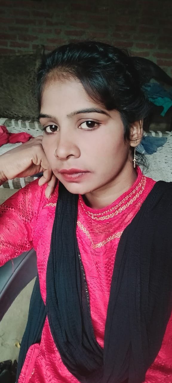 मृत युवती सुनीता पटेल। फाइल फोटो मृत युवती सुनीता पटेल। फाइल फोटो