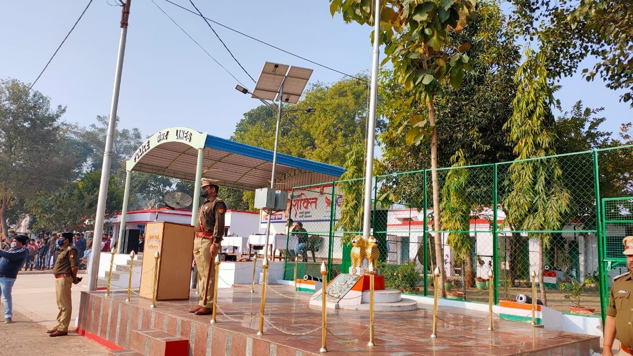 गणतंत्र दिवस के लिए सजाया गया पुलिस ग्राउंड। गणतंत्र दिवस के लिए सजाया गया पुलिस ग्राउंड।