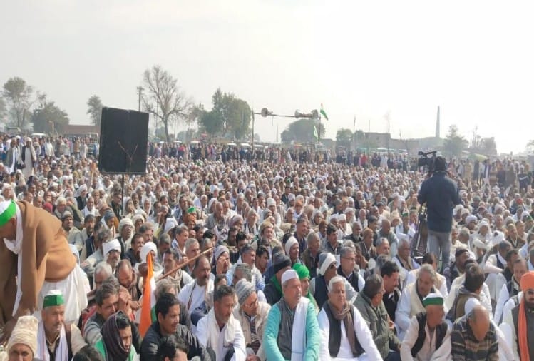 मथुरा: मथुरा में किसान महापंचायत में जुटे किसान