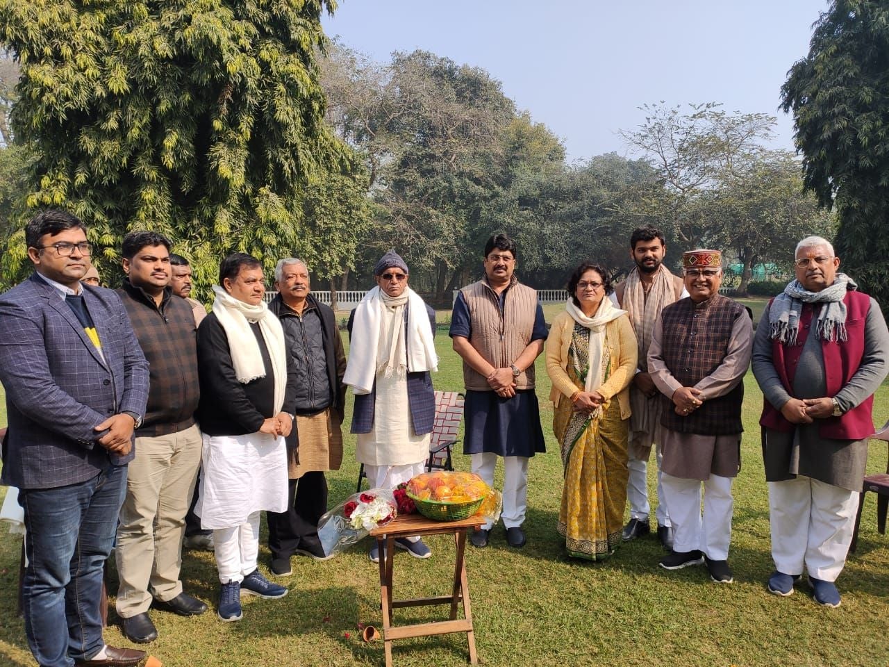कुंडा के बेंती कोठी में राजा भैया के साथ विहिप के अंतर्राष्ट्रीय उपाध्यक्ष चंपत राय। कुंडा के बेंती कोठी में राजा भैया के साथ विहिप के अंतर्राष्ट्रीय उपाध्यक्ष चंपत राय।
