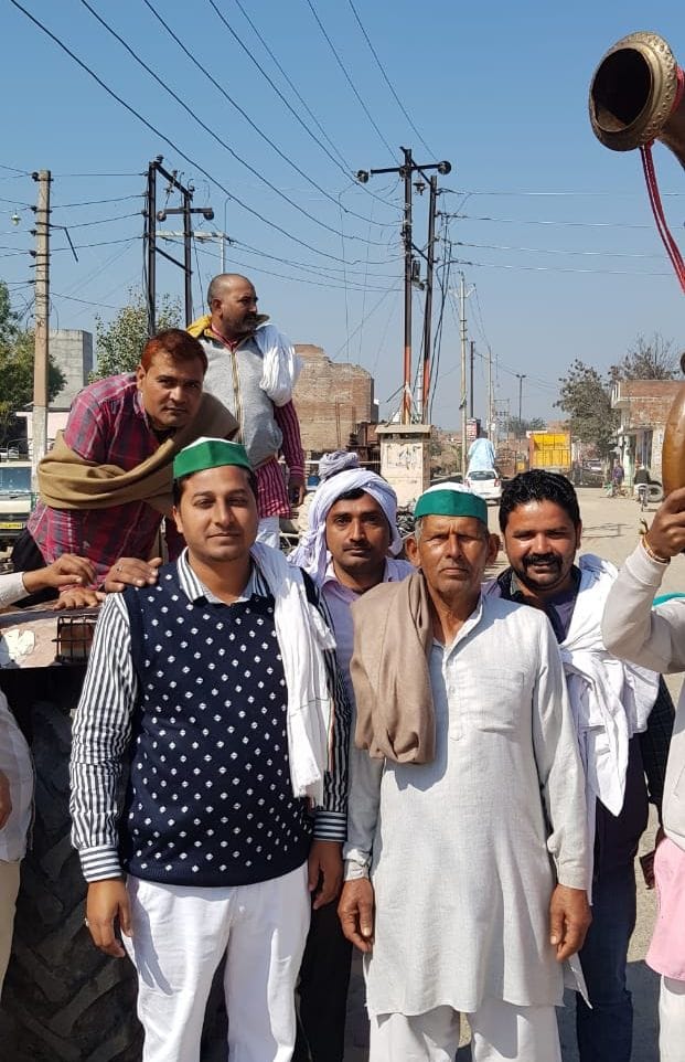 सिसौली से गाजीपुर बॉर्डर के लिए किसानों का जत्था हुआ रवाना। सिसौली से गाजीपुर बॉर्डर के लिए किसानों का जत्था हुआ रवाना।