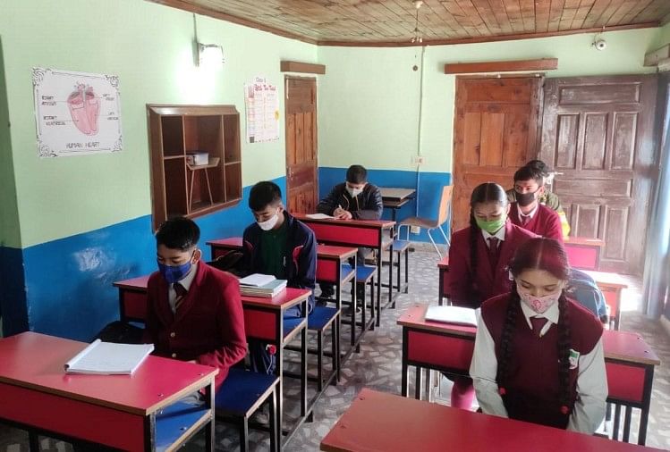 Des écrans intelligents seront installés dans 623 écoles publiques de l’Himachal Pradesh