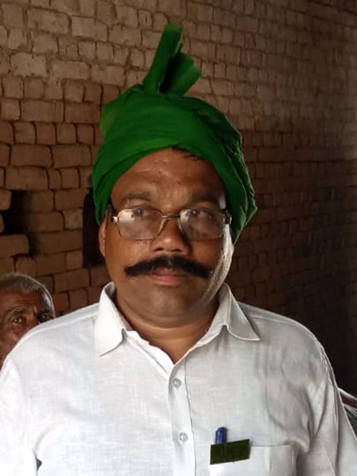 भारतीय किसान यूनियन भानु जिला वरिष्ठ उपाध्यक्ष अशोक सिंह । भारतीय किसान यूनियन भानु जिला वरिष्ठ उपाध्यक्ष अशोक सिंह ।