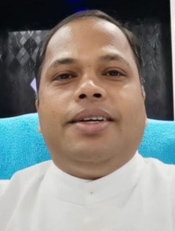 सेंट जेम्स के प्रधानाचार्य फादर एलिआस कार्डोजा। संवाद सेंट जेम्स के प्रधानाचार्य फादर एलिआस कार्डोजा। संवाद