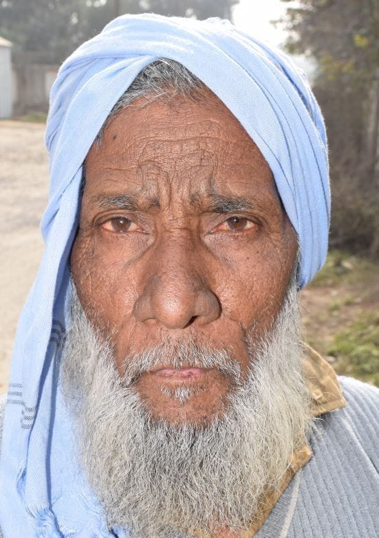 सगर खान। सगर खान।