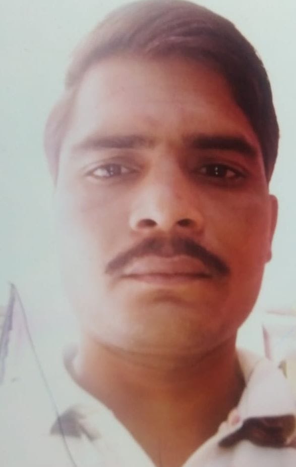 महेश की फाइल फोटो। महेश की फाइल फोटो।