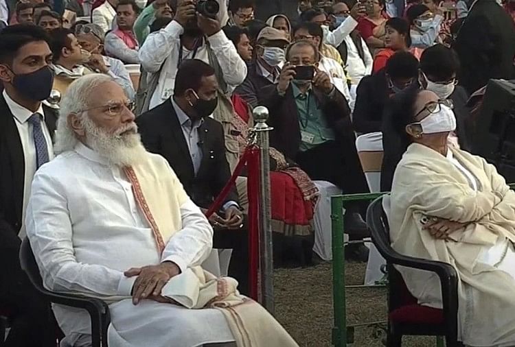 पश्चिम बंगाल: 'जय श्रीराम' के बाद बढ़ी दूरी, पीएम मोदी के कार्यक्रम से ममता बना सकती हैं दूरी