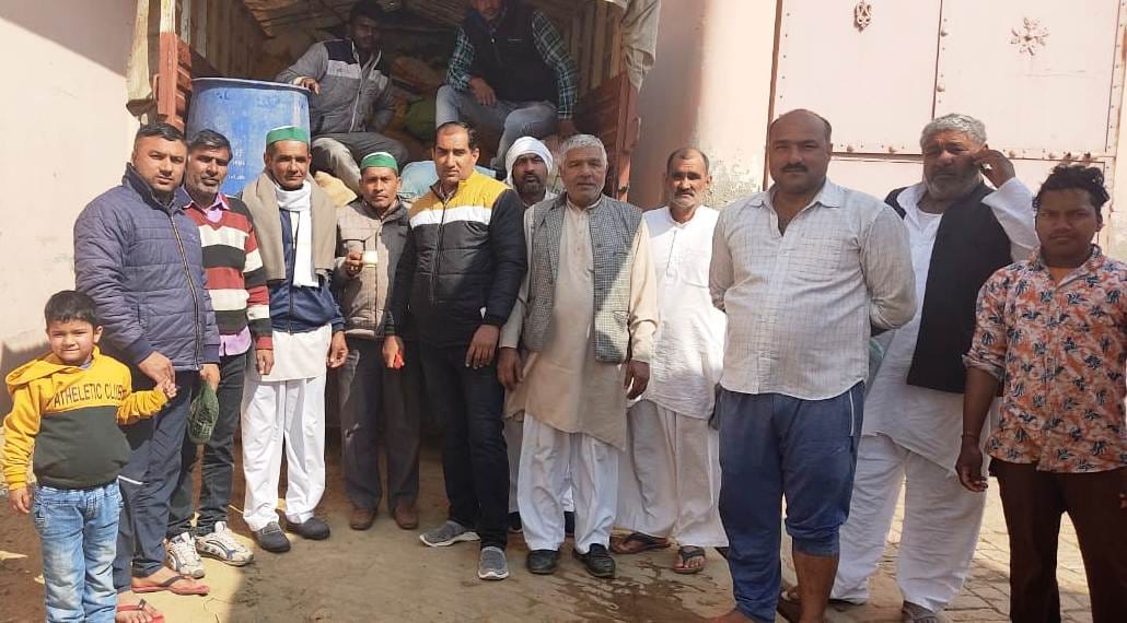 फोटो कैप्सन बुढ़ाना 07द्वठ्ठद्दड्ढस्रठ्ठ3 में वैल्ली गांव से राशन लेकर गाजीपुर बार्डर की ओर रवान? फोटो कैप्सन बुढ़ाना 07द्वठ्ठद्दड्ढस्रठ्ठ3 में वैल्ली गांव से राशन लेकर गाजीपुर बार्डर की ओर रवान?