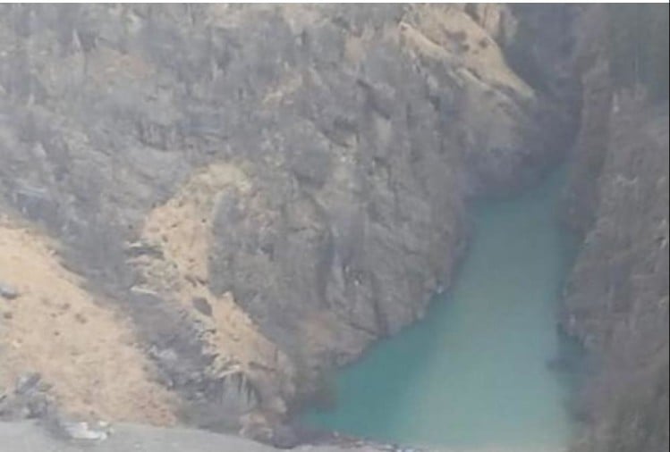 Uttarakhand Chamoli News: Union Home Secretary Ajay Kumar Bhalla Told For Create New Streams For Water Drainage From Lake In Rishi Ganga - केंद्रीय गृह सचिव बोले, चमोली में बनी झील से पानी की निकासी के लिए बनाएं नई धाराएं - Vimarsana News