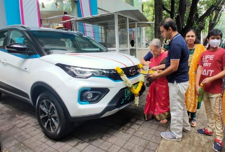 Tata Nexon Pooja after car delivery