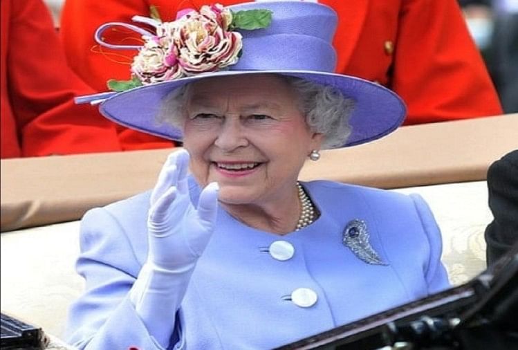 ब्रिटेन की महारानी एलिजाबेथ द्वितीय