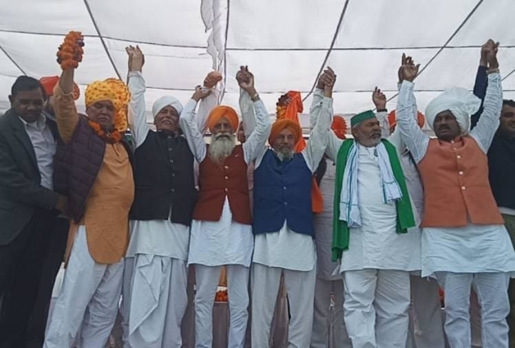 इंसान ही नहीं कुत्ते-बंदर भी  मरेंगे भूखे : राकेश टिकैत