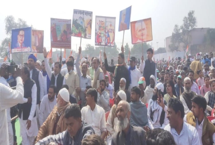 Muzaffarnagar News Priyanka Gandhi's Kisan Panchayat In Baghra Today मुजफ्फरनगर किसान महासभा