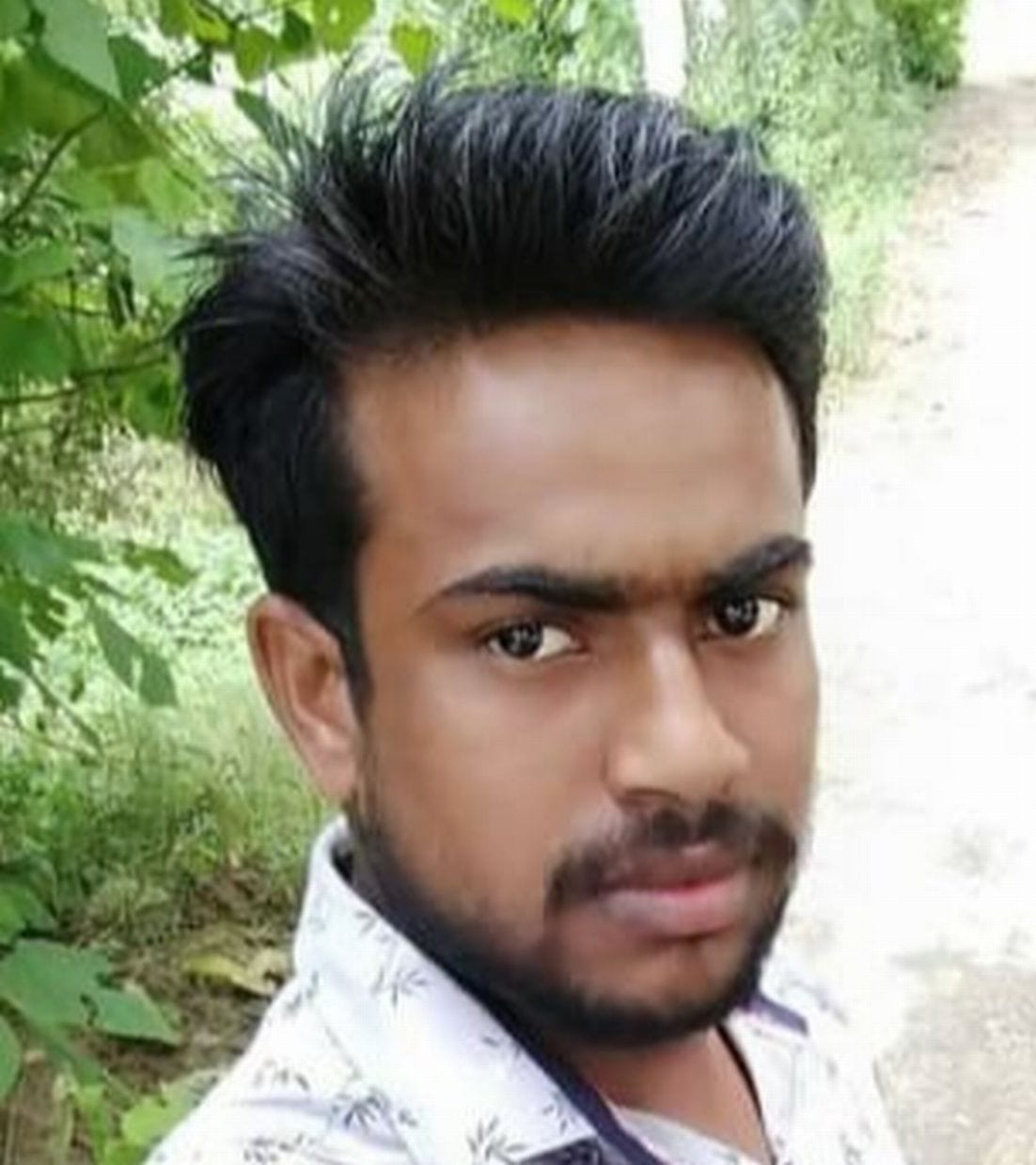 मृतक संजीव। मृतक संजीव।