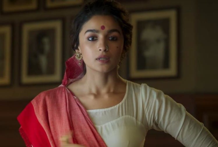 Gangubai Kathiawadi Teaser Review Sanjay Leela Bhansali, Alia Bhatt - Gangubai Kathiawadi Teaser Review: भंसाली की पिछली फिल्मों के मुकाबले फीका निकला गंगूबाई का टीजर, कलंक की दिखी पूरी ...