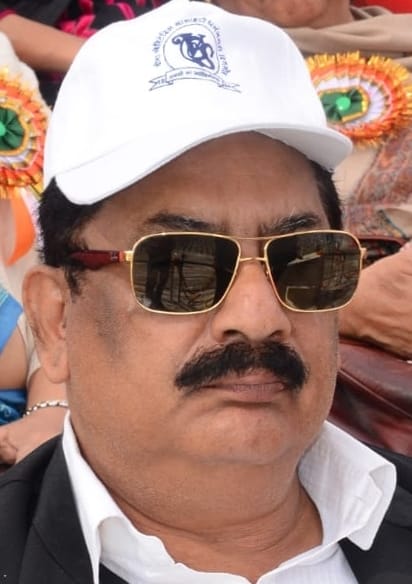 उदयन वीरा।