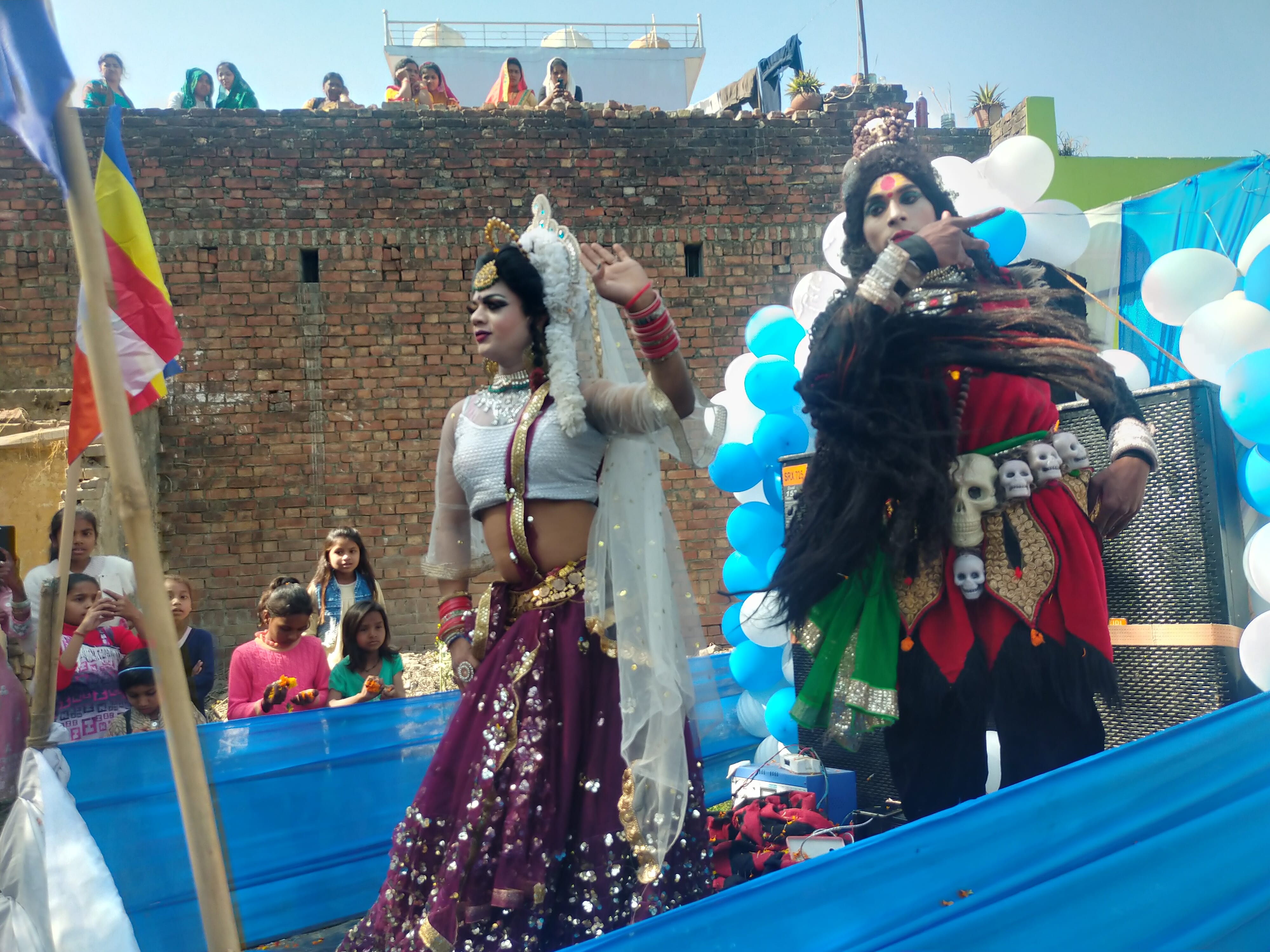 हल्दौर के मोहल्ला जमनावाला में संत शिरोमणि रविदास की जयंती पर झांकी। हल्दौर के मोहल्ला जमनावाला में संत शिरोमणि रविदास की जयंती पर झांकी।
