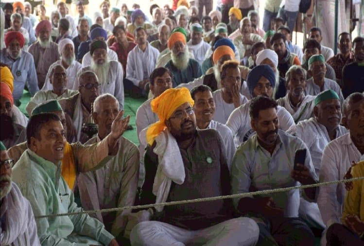 आंदोलन: गाजीपुर बॉर्डर पर होली की तैयारी में जुटे किसान