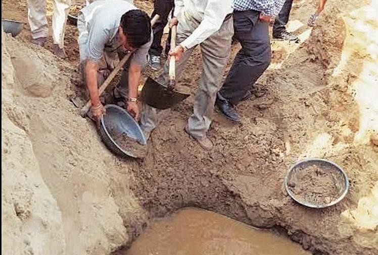 सरस्वती नदी।