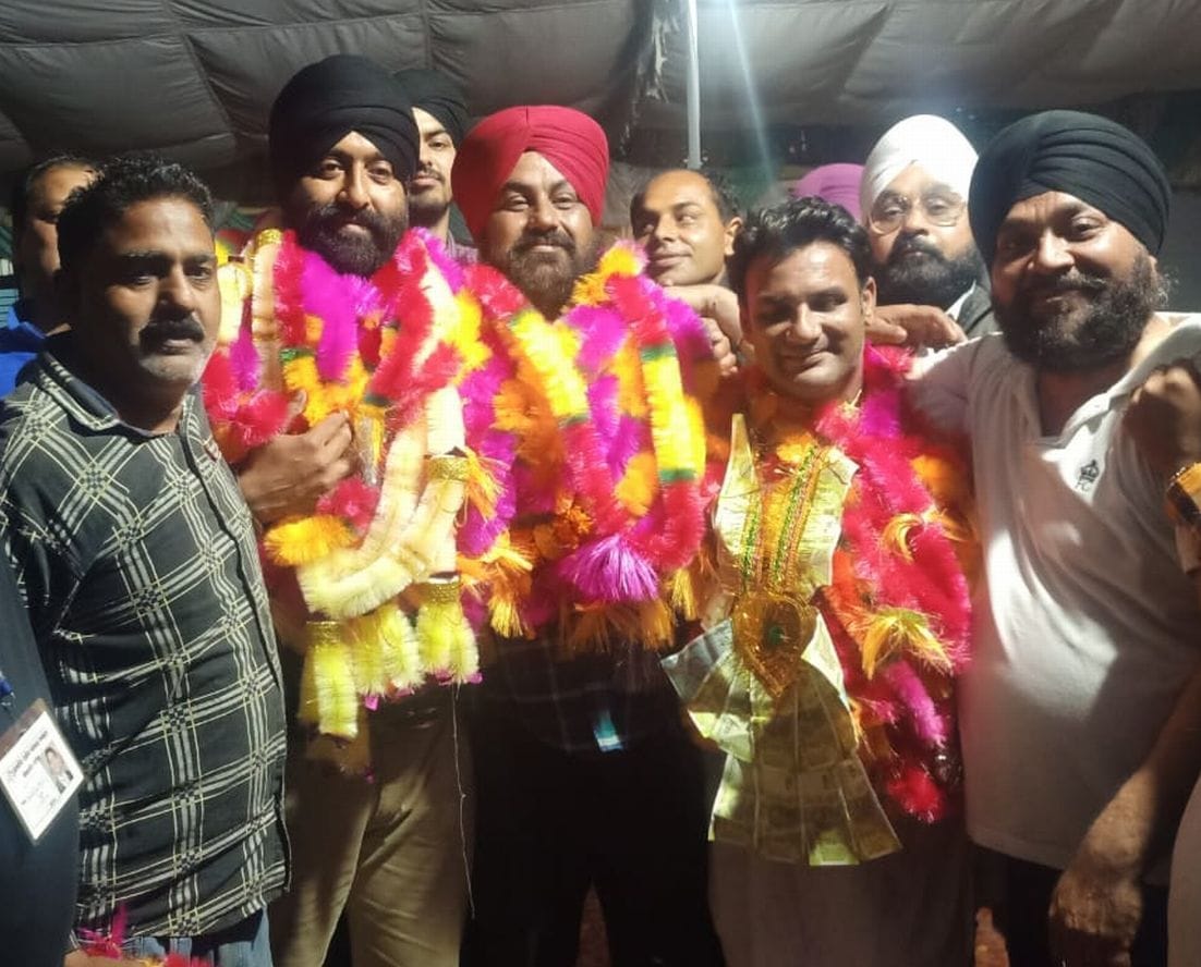 बाजपुर के प्रांतीय उद्योग व्यापार प्रतिनिधि मंडल के विजेता प्रत्याशी। बाजपुर के प्रांतीय उद्योग व्यापार प्रतिनिधि मंडल के विजेता प्रत्याशी।