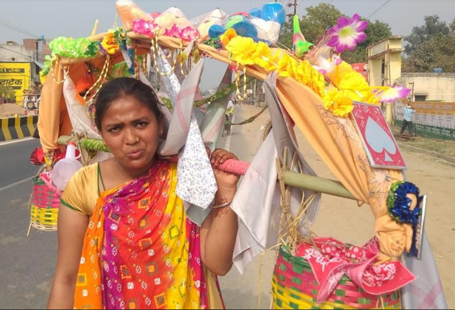 कासगंज फोटो महिला कांवड़िया हिमानी