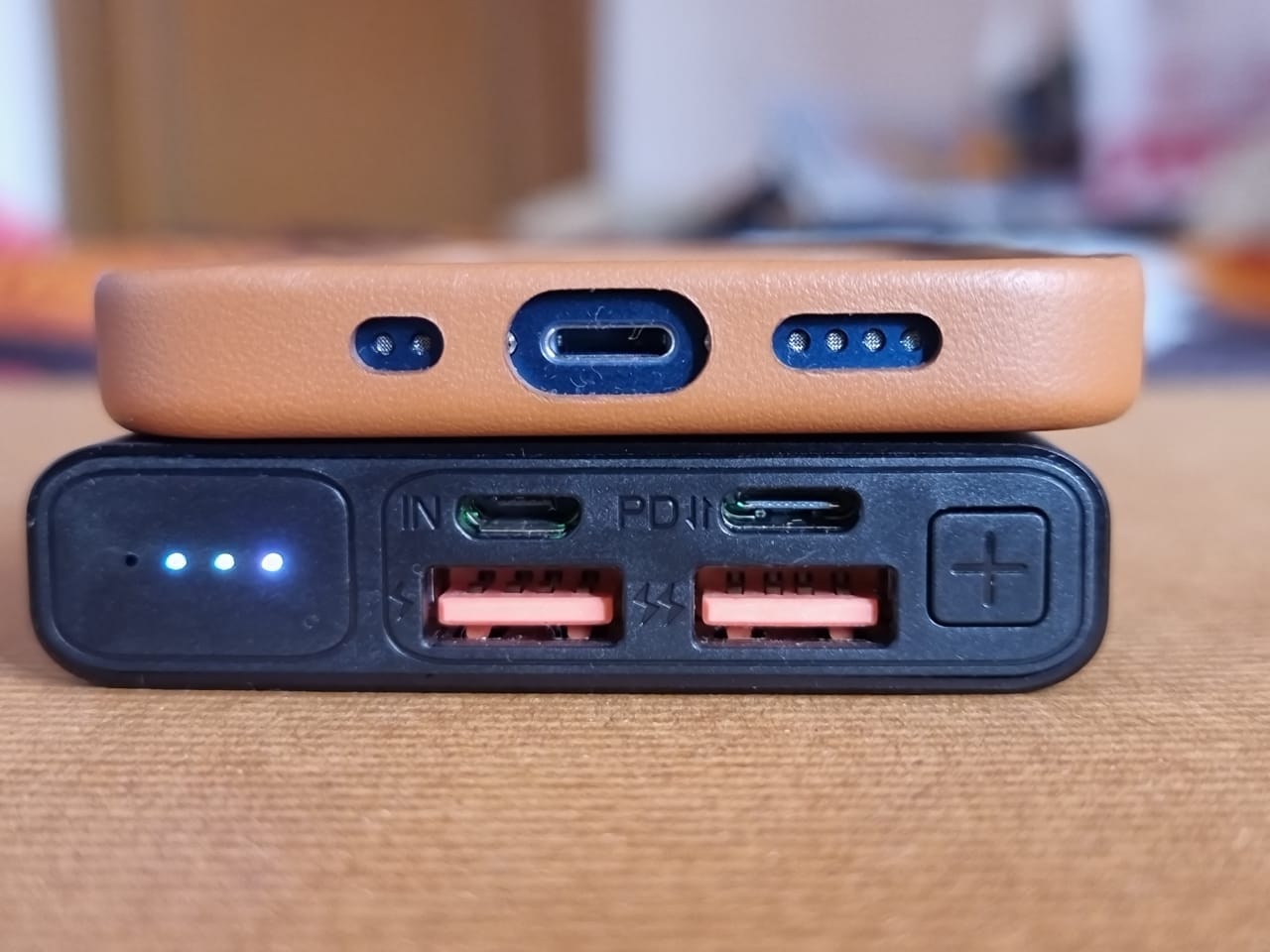 Syska WPB1002 Review: 10W की वायरलेस चार्जिंग वाला मेड इन इंडिया पावरबैंक
