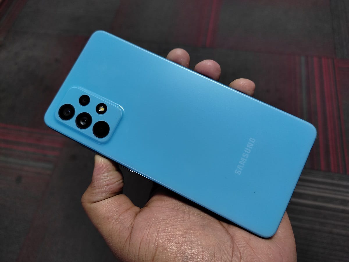 Samsung Galaxy A52 First Look: शानदार फिनिश और कलर वाला स्मार्टफोन