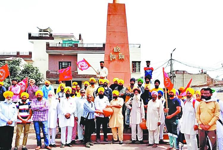 Kisan Andolan : Farmers Will Celebrate Shaheedi Diwas Today - आंदोलन : दिल्ली की सीमा पर किसान आज मनाएंगे शहीदी दिवस, पंजाब से बड़ी संख्या में पहुंच रहे हैं नौजवान - Amar
