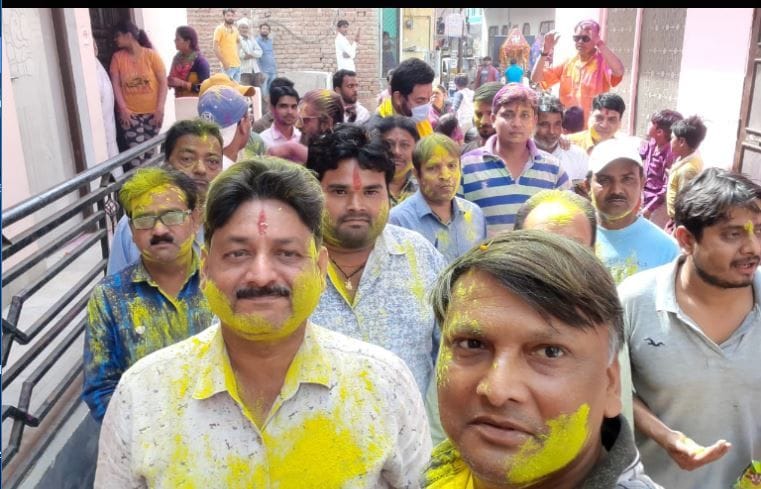 रंगभरनी एकादशी मेले में शामिल श्रद्धालु। रंगभरनी एकादशी मेले में शामिल श्रद्धालु।