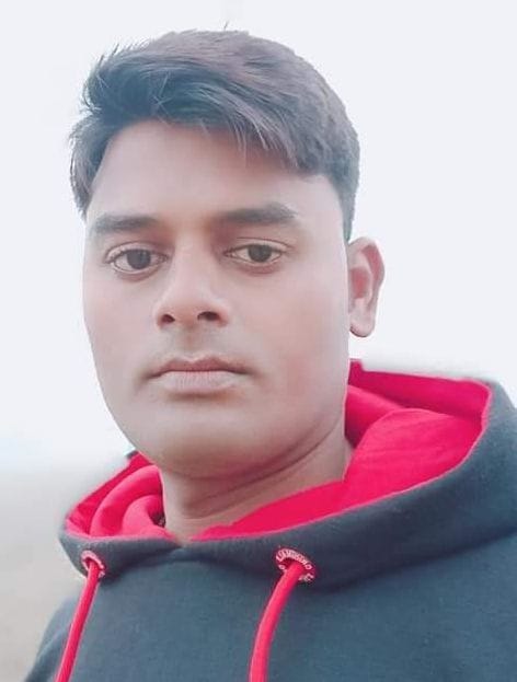 मृतक राजीव फाइल फोटो । मृतक राजीव फाइल फोटो ।