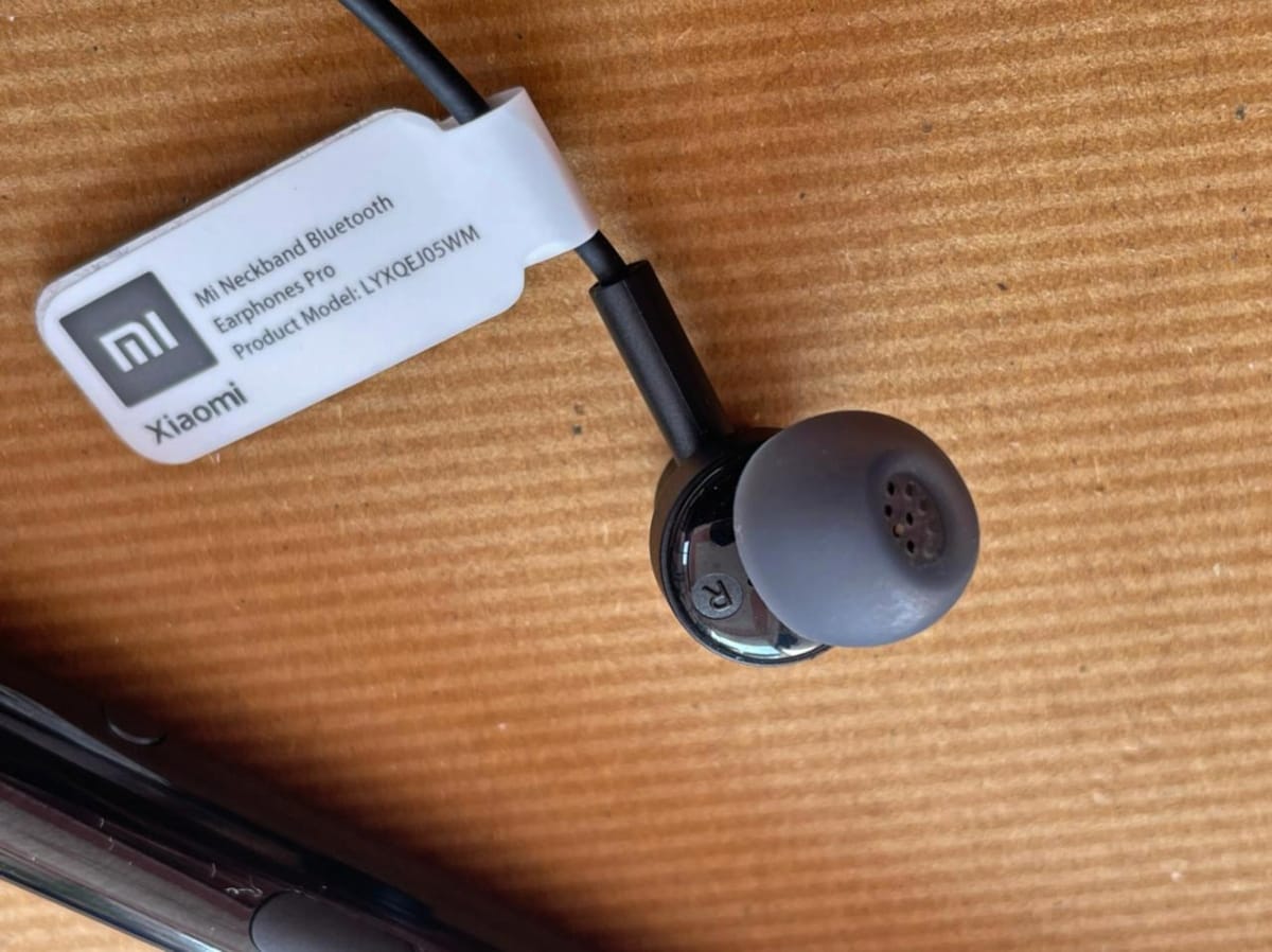 Mi Neckband Pro Review: ANC सपोर्ट के साथ आने वाला एक बढ़िया नेकबैंड