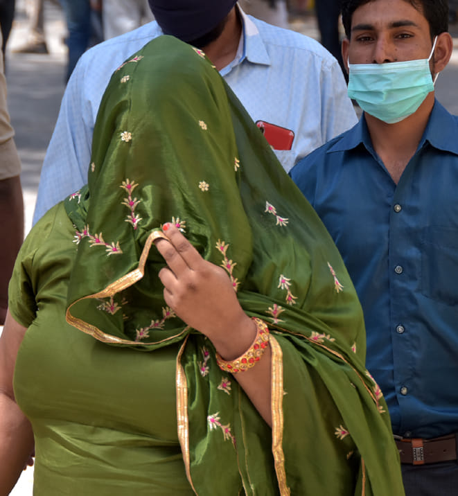 कलेक्ट्रेट परिसर में जिला पंचायत के सदस्य के लिये नामांकन करने पहुंची सदस्य कलेक्ट्रेट परिसर में जिला पंचायत के सदस्य के लिये नामांकन करने पहुंची सदस्य