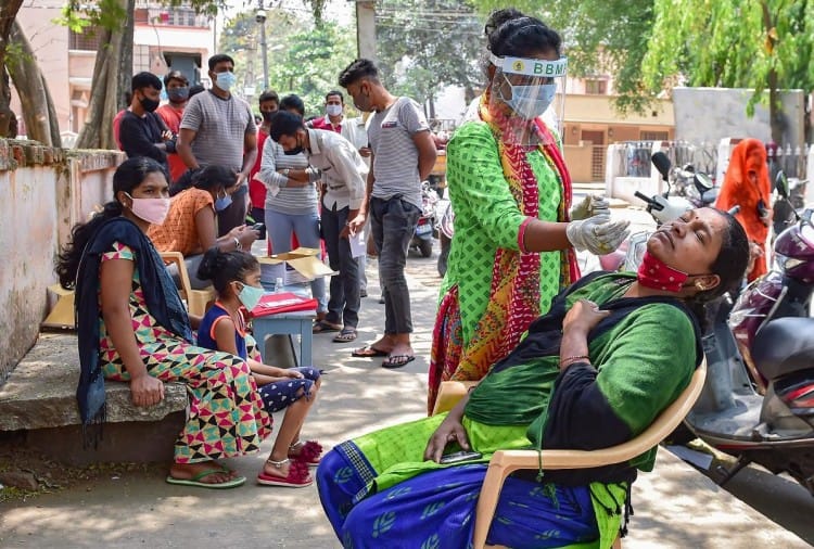 Fight Against Corona In Varanasi 124 New Covid Cases And Five Death In  Single Day Active Patients Now Below Than 2300 - कोरोना से जंग: वाराणसी में  एक दिन में 124 नए