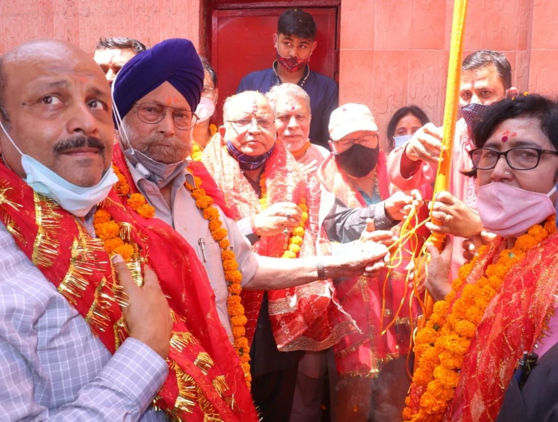 काशीपुर में चैती मेले का शुभारंभ करते शहरी विकास मंत्री बंशीधर भगत। काशीपुर में चैती मेले का शुभारंभ करते शहरी विकास मंत्री बंशीधर भगत।