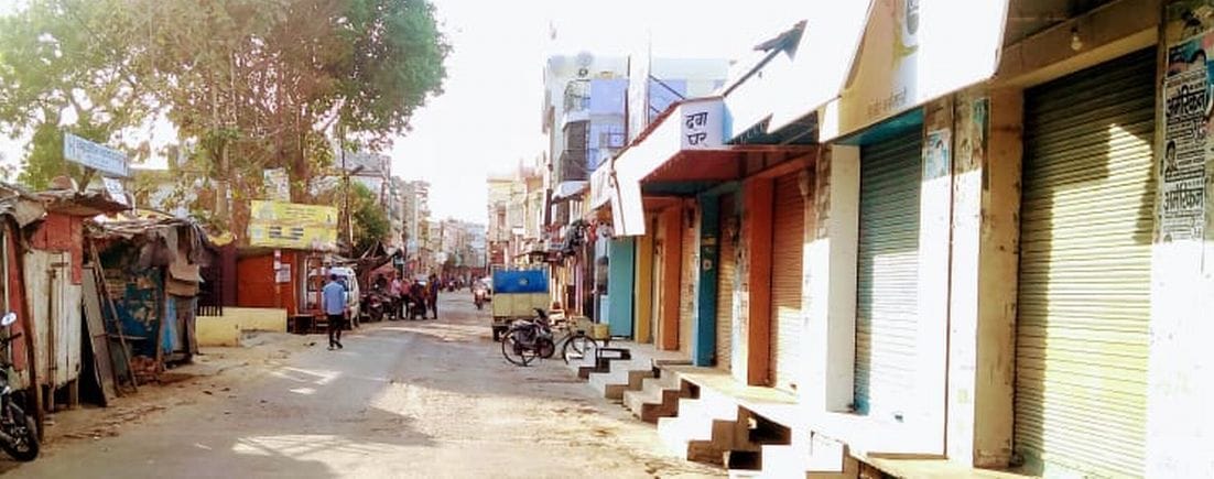 जसपुर में बंद पड़ा बाजार। जसपुर में बंद पड़ा बाजार।