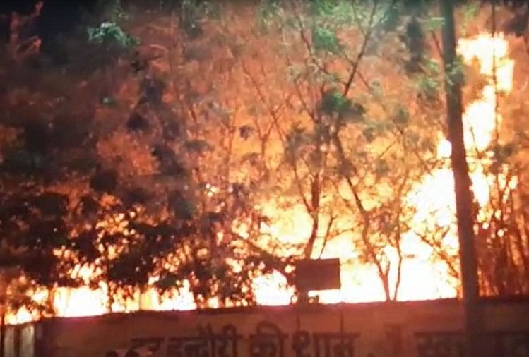 एसजीएसआईटीएस इंदौर इंजीनियरिंग स्कूल के परिसर में आग