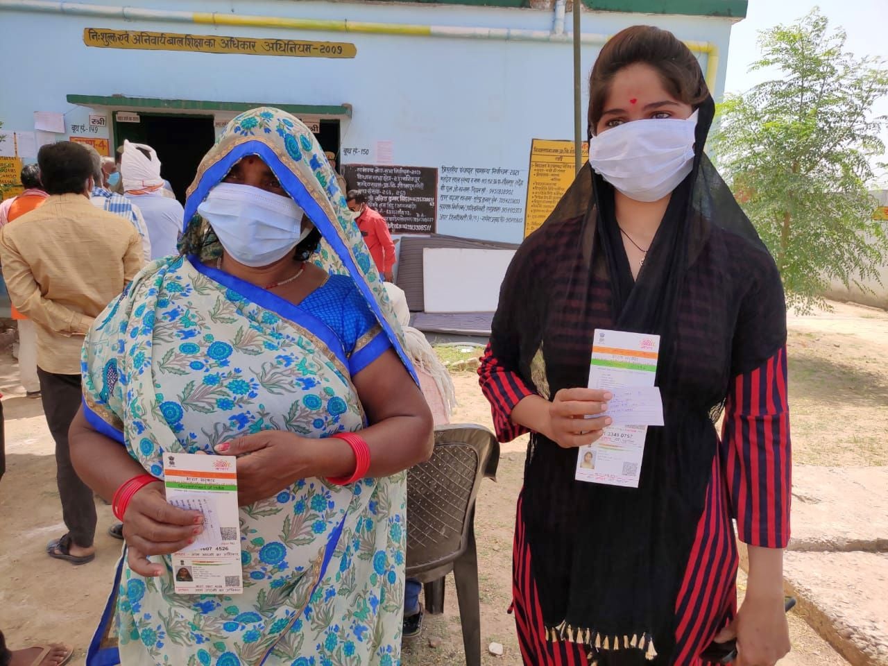 चित्रकूट के दस्यु प्रभावित शीतलपुर तरौंहा गांव में मतदान का दिखा उत्साह- पहली बार मतदान करने आरत चित्रकूट के दस्यु प्रभावित शीतलपुर तरौंहा गांव में मतदान का दिखा उत्साह- पहली बार मतदान करने आरत